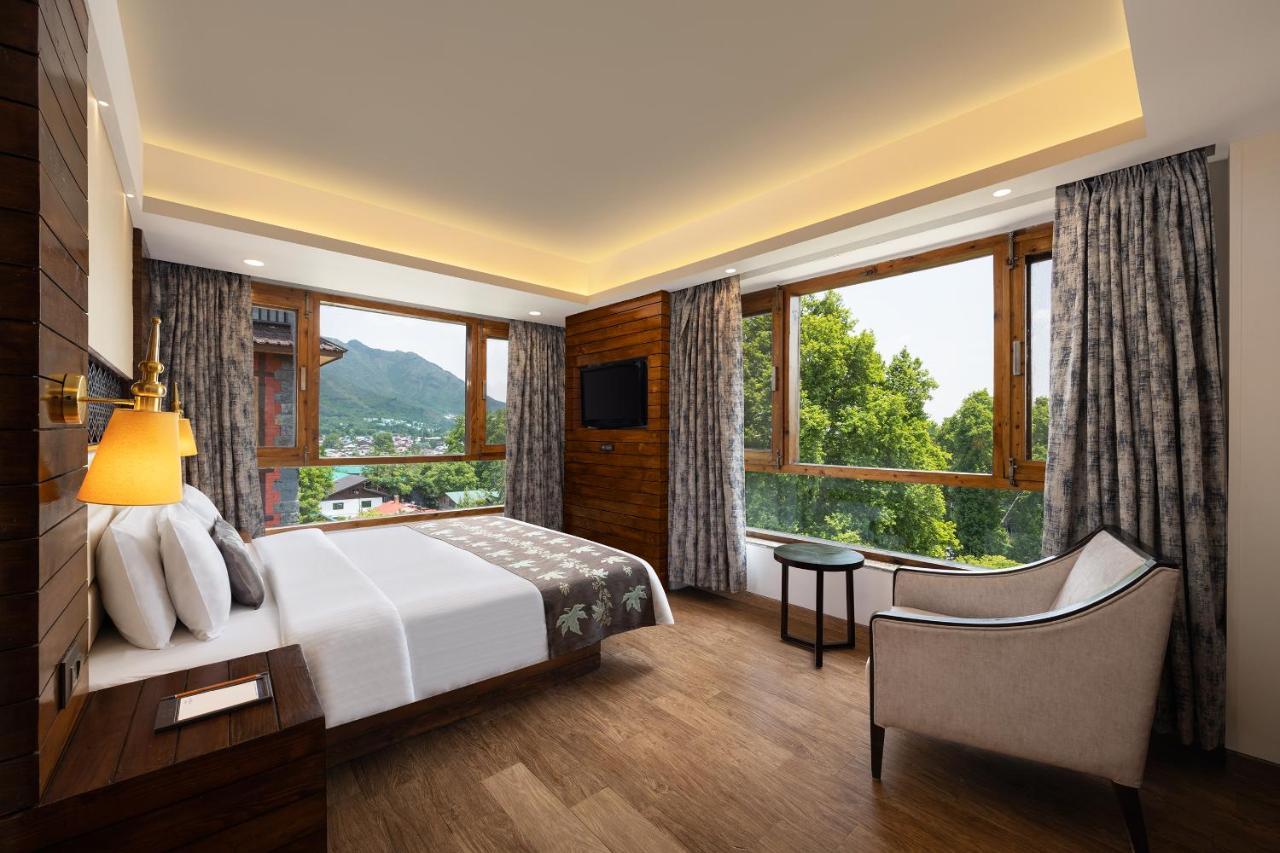 Hotel Golden Tulip Srinagar Extérieur photo