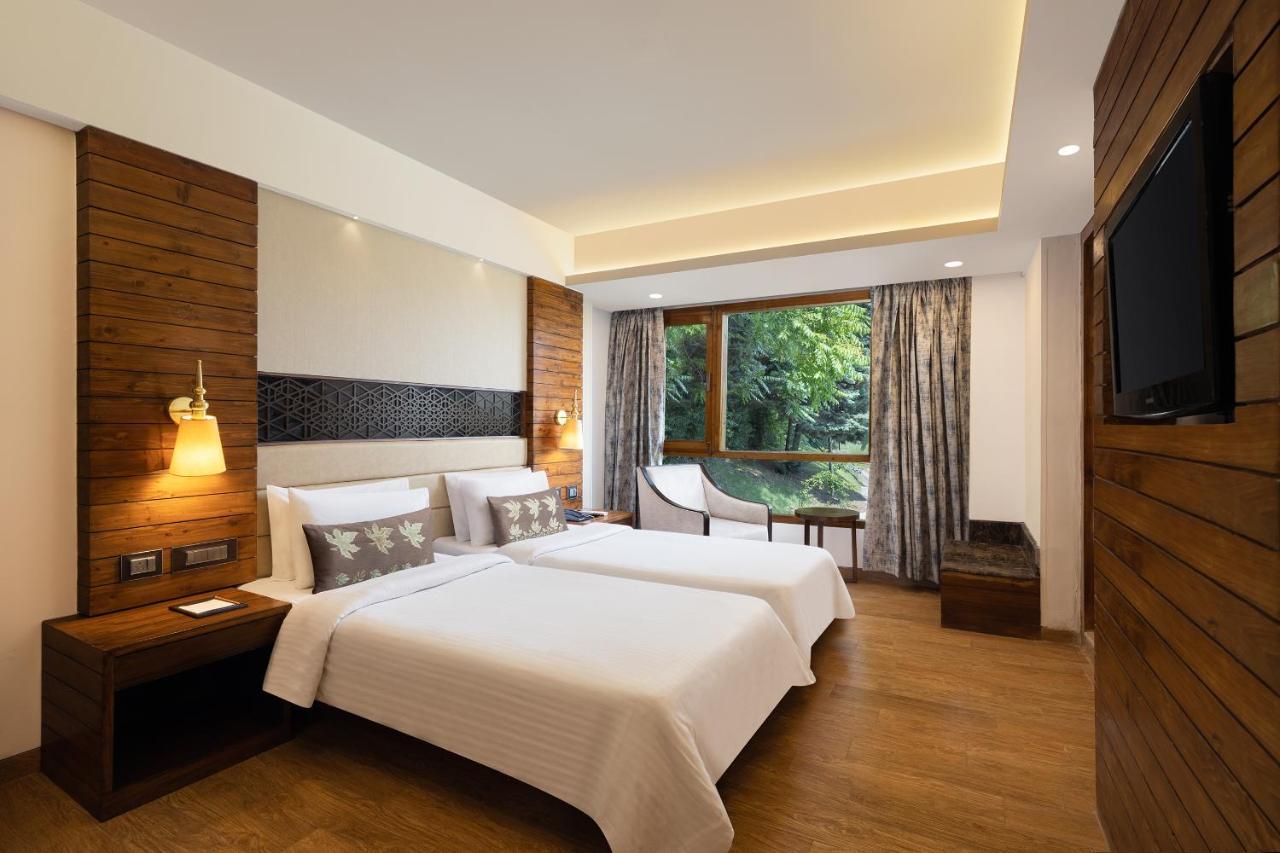 Hotel Golden Tulip Srinagar Extérieur photo