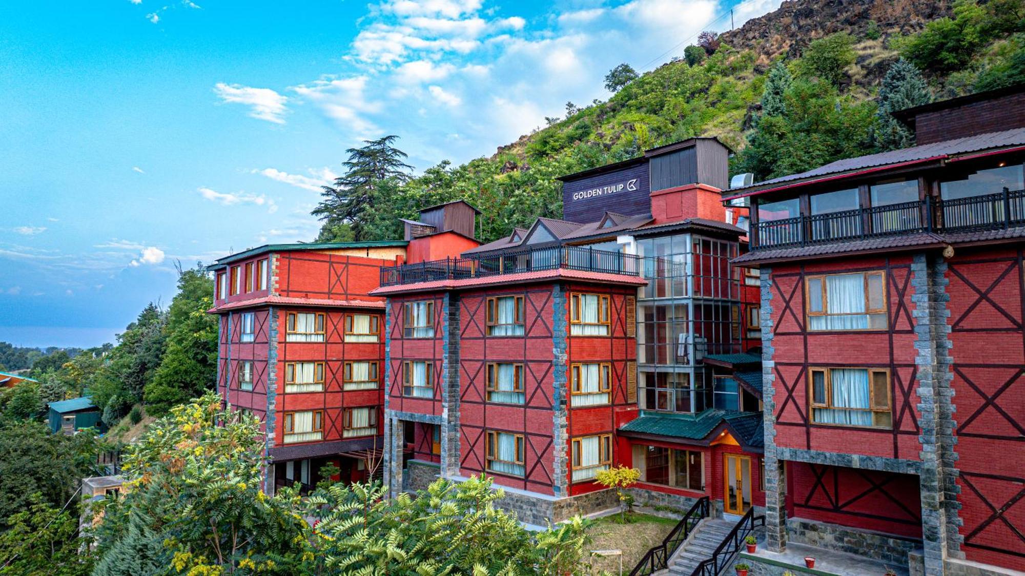 Hotel Golden Tulip Srinagar Extérieur photo