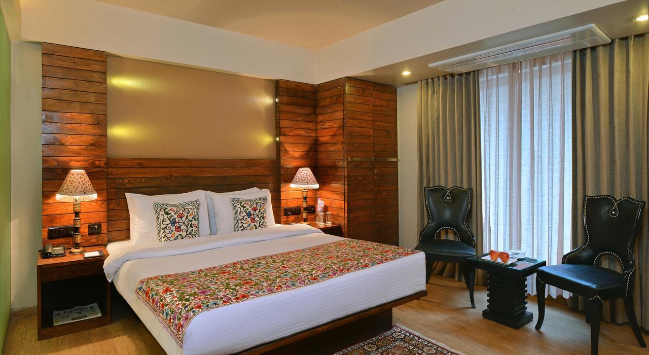 Hotel Golden Tulip Srinagar Extérieur photo