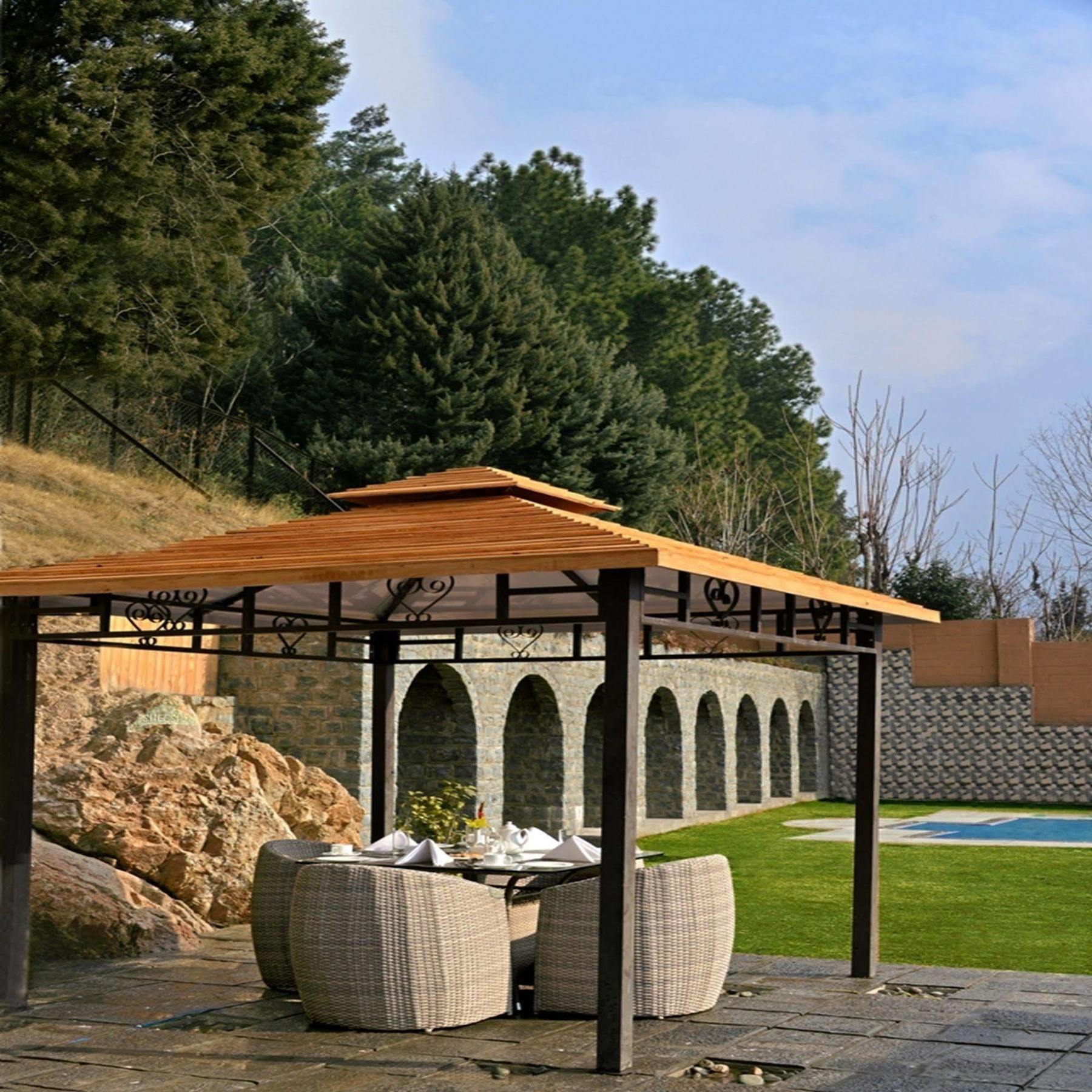 Hotel Golden Tulip Srinagar Extérieur photo